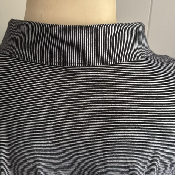 Peter Millar black/white narrow stripe 3 button placket short sleeve polo shirt. - Picture 5 of 6